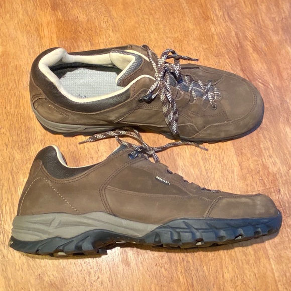cabela's hiking shoes
